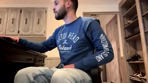 Snapshot of roofguy11 chatting on 01-01-25, 05:11 roofguy11 online show from 01-01-25, 05:11