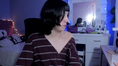 Twelve 3 Inst Twelve 312002 Twitter Room312 2002 online show from 12-10-24, 10:37