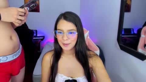 Snapshot of room_kitty chatting on 11-23-25, 07:24 MIA AND PAUL online show from 11-23-25, 07:24