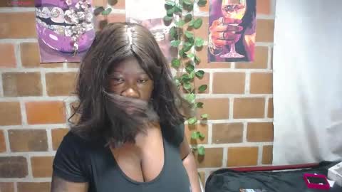 Snapshot of roos_veyker chatting on 05-28-26, 12:02 roos_veyker online show from 05-28-26, 12:02