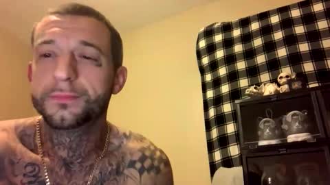 Snapshot of roostercockskins chatting on 12-15-25, 12:26 roostercockskins online show from 12-15-25, 12:26