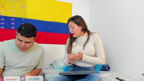 Snapshot of rooxxyy_ chatting on 02-05-25, 11:17    online show from 02-05-25, 11:17