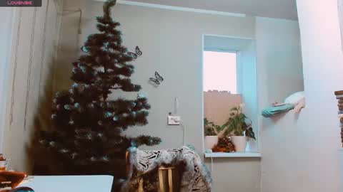 rosa843850 online show from 12-25-24, 01:30