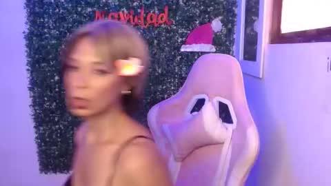 Snapshot of rosa_skinny chatting on 02-03-26, 06:24 rosa online show from 02-03-26, 06:24