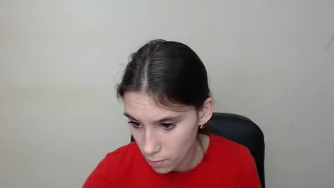 Rose online show from 09-23-25, 06:38