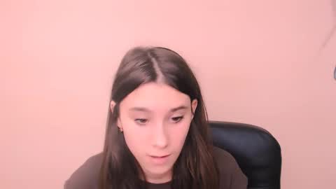 Rose online show from 11-15-25, 07:49