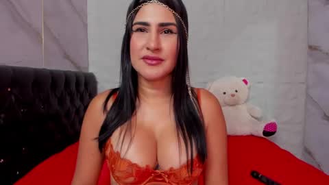 ROSALIA insta rosalia 10hoot online show from 04-27-26, 08:07