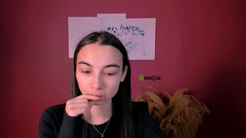 rosalie_shy online show from 12-01-25, 07:41