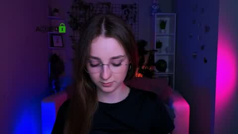 Black Swan online show from 06-18-26, 07:07