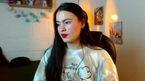 Snapshot of rosaliea chatting on 05-14-26, 03:57 R O S A L I A online show from 05-14-26, 03:57