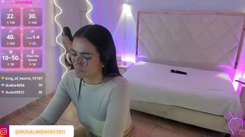 Snapshot of rosalind_tay chatting on 06-09-26, 11:49 ROSALIN online show from 06-09-26, 11:49
