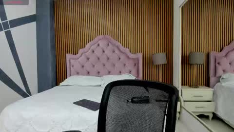 Rosaline Grey online show from 10-11-25, 05:28