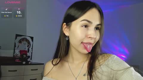 Snapshot of rosalion chatting on 11-21-25, 04:22 Kerry online show from 11-21-25, 04:22