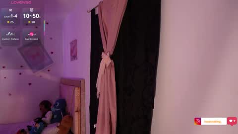 Snapshot of rosannaking chatting on 05-23-26, 02:17 Aleja online show from 05-23-26, 02:17