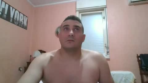 Snapshot of rosario1212 chatting on 12-03-25, 10:41 Rosario online show from 12-03-25, 10:41