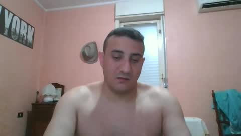 Snapshot of rosario1212 chatting on 01-15-26, 12:04 Rosario online show from 01-15-26, 12:04