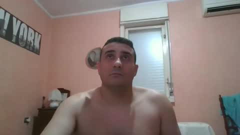 Snapshot of rosario1212 chatting on 01-18-26, 03:16 Rosario online show from 01-18-26, 03:16