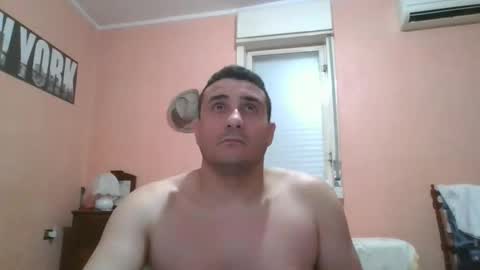 Snapshot of rosario1212 chatting on 02-25-26, 11:14 Rosario online show from 02-25-26, 11:14