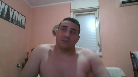Snapshot of rosario1212 chatting on 03-10-26, 01:32 Rosario online show from 03-10-26, 01:32