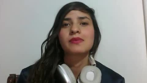 Snapshot of rosasvioletas chatting on 11-11-25, 11:49 rosasvioletas online show from 11-11-25, 11:49