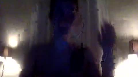 Snapshot of rose202555555 chatting on 09-22-25, 10:17 Rose online show from 09-22-25, 10:17