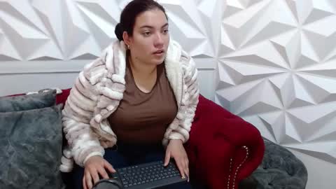 Snapshot of rose_0480 chatting on 03-08-26, 11:58 Rose online show from 03-08-26, 11:58