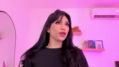 Snapshot of rose__saenz chatting on 12-28-24, 05:35 Rose Saenz online show from 12-28-24, 05:35