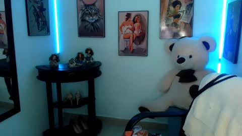 Snapshot of rose_celina chatting on 12-02-24, 03:03 Rose online show from 12-02-24, 03:03