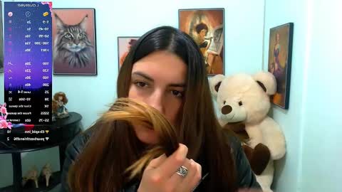 Snapshot of rose_celina chatting on 12-16-24, 05:54 Rose online show from 12-16-24, 05:54