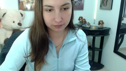 Snapshot of rose_celina chatting on 12-20-24, 05:51 Rose online show from 12-20-24, 05:51