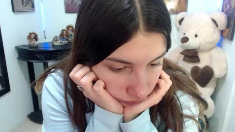 Snapshot of rose_celina chatting on 12-20-24, 08:55 Rose online show from 12-20-24, 08:55