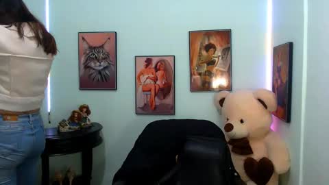 Snapshot of rose_celina chatting on 01-07-25, 10:08 Rose online show from 01-07-25, 10:08