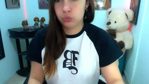 Snapshot of rose_celina chatting on 01-30-25, 03:40 Rose online show from 01-30-25, 03:40