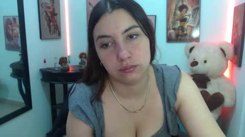 Snapshot of rose_celina chatting on 02-17-25, 01:32 Rose online show from 02-17-25, 01:32