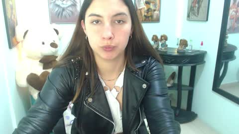 Snapshot of rose_celina chatting on 02-19-25, 07:27 Rose online show from 02-19-25, 07:27