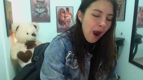 Snapshot of rose_celina chatting on 02-22-25, 12:19 Rose online show from 02-22-25, 12:19