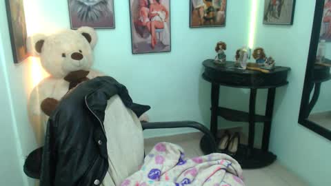 Snapshot of rose_celina chatting on 03-02-25, 04:42 Rose online show from 03-02-25, 04:42