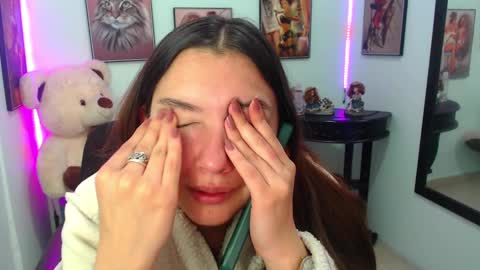 Snapshot of rose_celina chatting on 03-11-25, 08:09 Rose online show from 03-11-25, 08:09