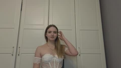 Luna online show from 12-16-25, 05:18