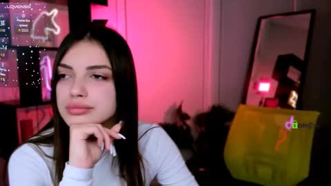 Snapshot of rose_style chatting on 11-26-25, 07:15 rose online show from 11-26-25, 07:15