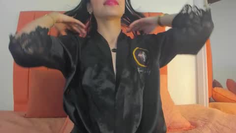 Snapshot of rose_thompson19 chatting on 01-15-26, 08:01 Rosse online show from 01-15-26, 08:01