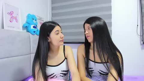 Rose y Miah online show from 10-15-25, 03:50