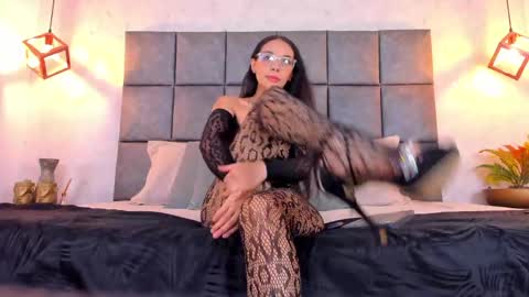 roseaurora online show from 05-19-26, 10:32