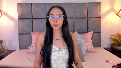 roseaurora online show from 06-09-26, 10:38