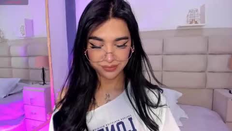 Rose online show from 10-08-25, 01:42