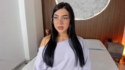 Rose online show from 03-31-26, 01:22