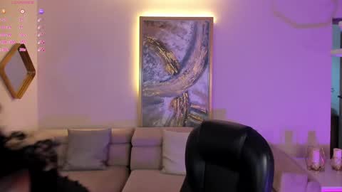 Snapshot of roseferrera chatting on 01-24-25, 08:22 Rose online show from 01-24-25, 08:22