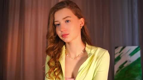 Elsa online show from 10-08-25, 04:32