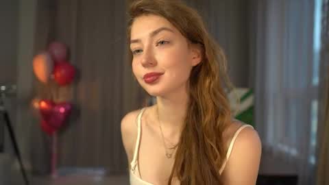 Elsa online show from 10-19-25, 04:24