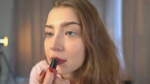 Elsa online show from 11-21-25, 04:22